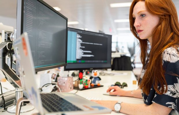 pexels-thisisengineering-3861958